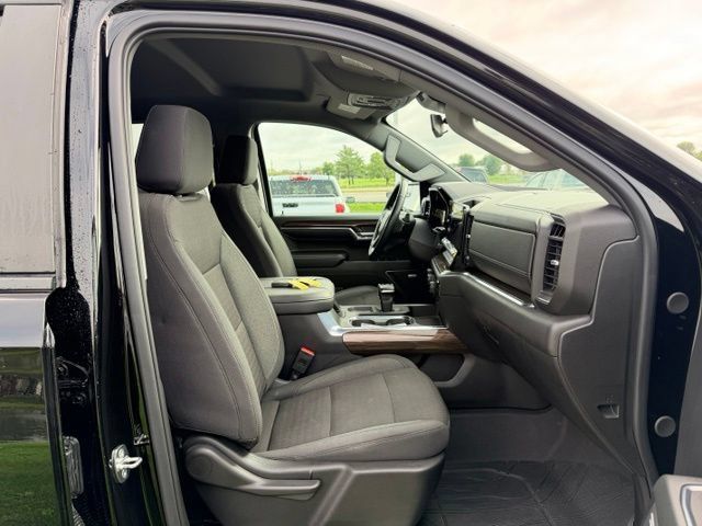 Used 2024 Chevrolet Silverado 1500 RST w/ All Star Edition Plus AWD/4WD image 11