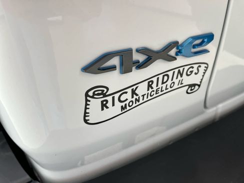 Used 2025 Jeep Wrangler Unlimited Rubicon 4xe w/ Safety Group AWD/4WD image 12