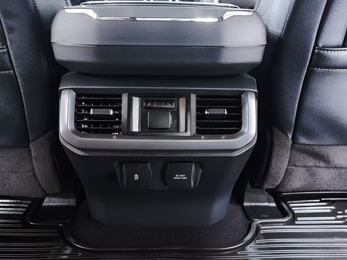 Used 2023 Ford F150 Lariat w/ Equipment Group 502A High AWD/4WD image 33
