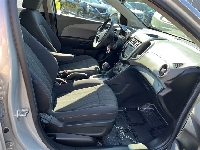 Used 2013 Chevrolet Sonic LT FWD image 33