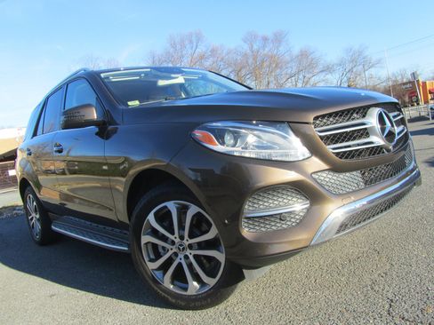Used 2017 Mercedes-Benz GLE 350 image 2
