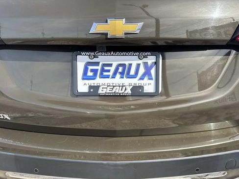 Used 2023 Chevrolet Equinox LT FWD image 11