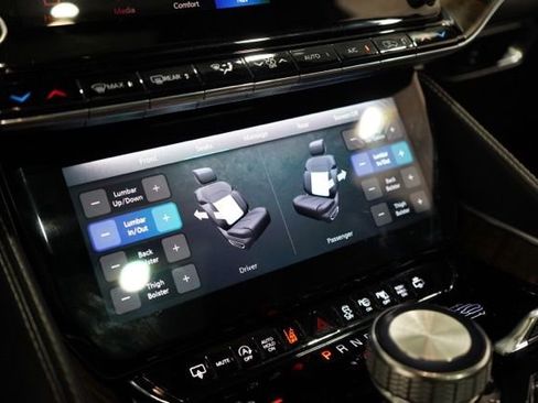 Used 2023 Jeep Grand Wagoneer Series II image 28