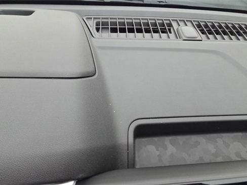 New 2026 GMC Canyon Elevation w/ Convenience Package image 9