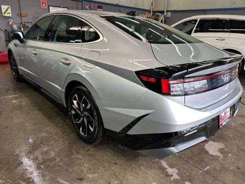 Used 2025 Hyundai Sonata SEL FWD image 6