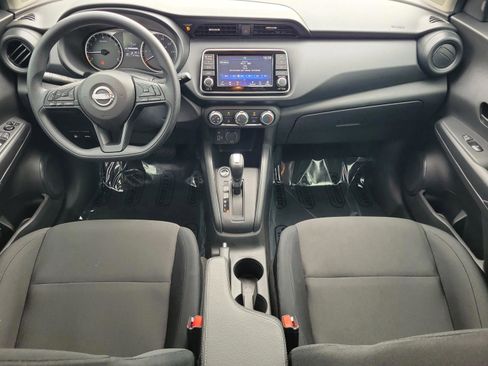 Used 2025 Nissan Kicks Play S image 32