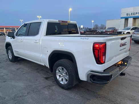 New 2026 GMC Sierra 1500 SLE w/ Preferred Package image 7