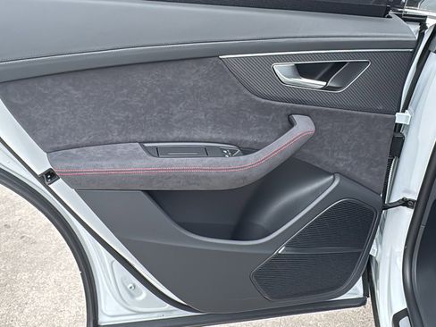 New 2026 Audi RS Q8 performance image 16