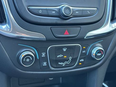 Used 2019 Chevrolet Equinox LT image 24