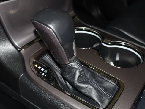 Used 2019 Jeep Grand Cherokee Limited X AWD/4WD image 27
