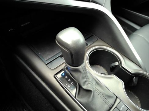 Used 2023 Toyota Camry SE image 42