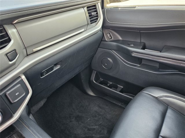 Used 2023 Ford Expedition Max XLT AWD/4WD image 54