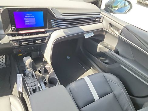 New 2026 Toyota Camry SE w/ Convenience Package FWD image 28