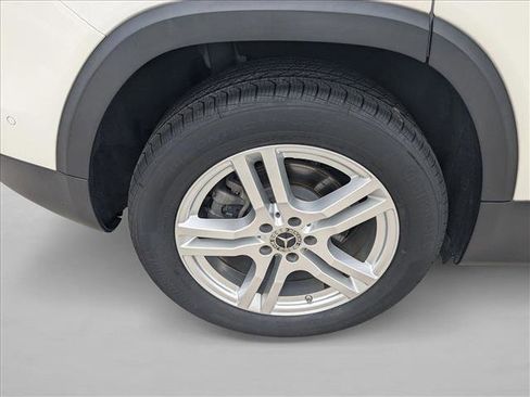 Certified 2021 Mercedes-Benz GLB 250 4MATIC image 24