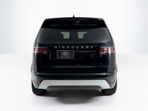 Used 2024 Land Rover Discovery Metropolitan Edition image 4