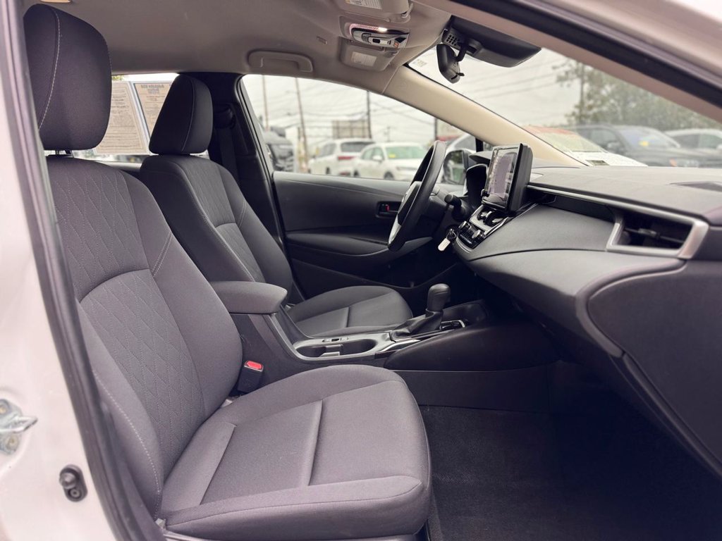 Used 2023 Toyota Corolla LE FWD image 29