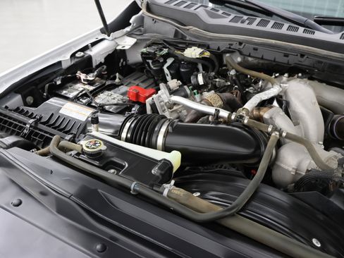 Used 2023 Ford F350 Lariat w/ FX4 Off-Road Package image 22