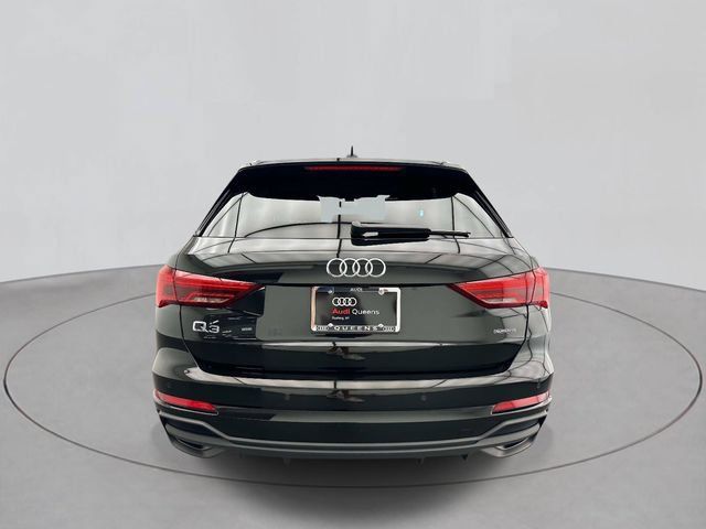Used 2023 Audi Q3 2.0T Premium w/ Convenience Package AWD/4WD image 3
