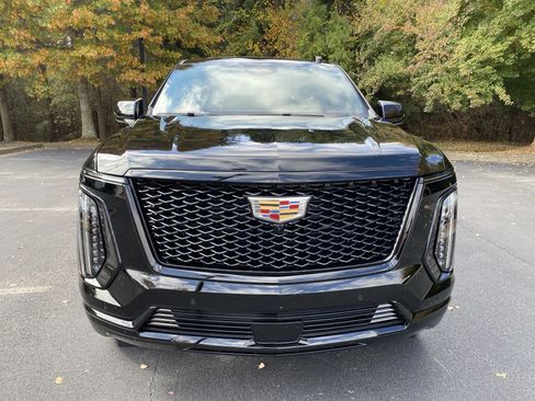 Used 2026 Cadillac Escalade Sport w/ Touring Package image 3