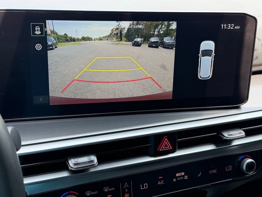Used 2025 Kia Sorento EX w/ Panoramic Sunroof Package FWD image 30