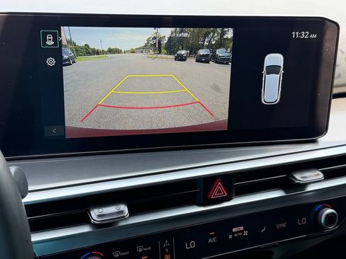Used 2025 Kia Sorento EX w/ Panoramic Sunroof Package FWD image 30