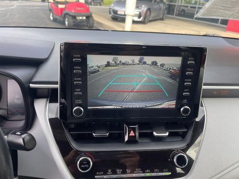 Used 2020 Toyota Corolla SE FWD image 23