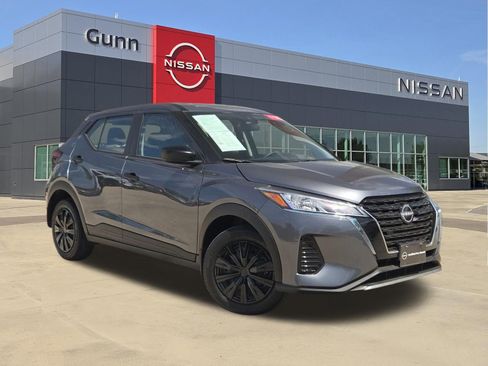 Certified 2024 Nissan Kicks S image 1