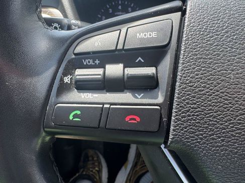 Used 2018 Genesis G80 3.8 RWD image 18