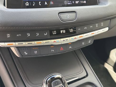 Certified 2023 Cadillac XT4 Premium Luxury FWD image 25