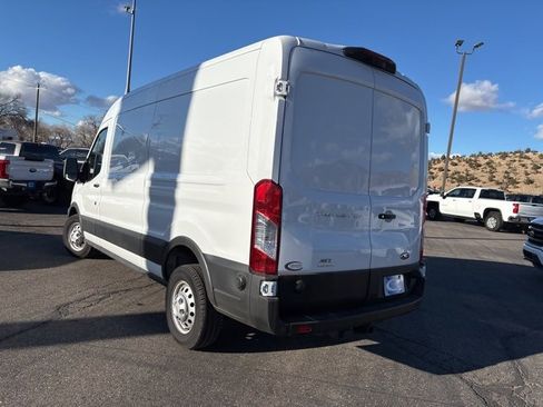 Used 2025 Ford Transit 250 148 Medium Roof Extended AWD image 4
