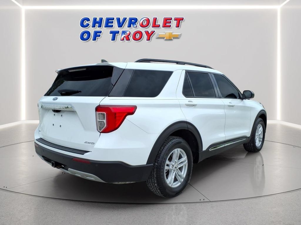 Used 2021 Ford Explorer XLT w/ Equipment Group 202A AWD/4WD image 7