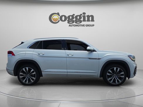 Used 2022 Volkswagen Atlas Cross Sport SEL Premium R-Line AWD/4WD image 6