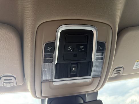 Used 2021 RAM 1500 Laramie AWD/4WD image 28