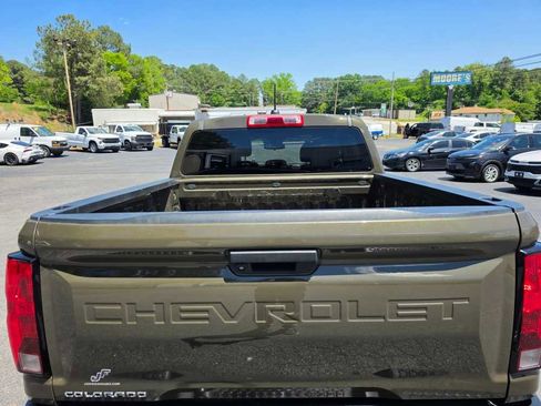 Used 2023 Chevrolet Colorado W/T RWD image 4