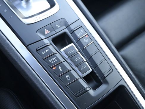 Used 2013 Porsche 911 Carrera S image 31