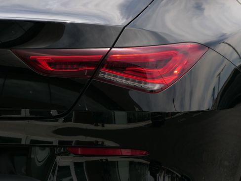 Used 2020 Mercedes-Benz CLA 250 image 4