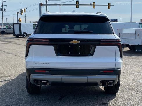 New 2026 Chevrolet Traverse LT w/ Driver Confidence Package image 4