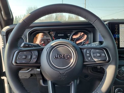 New 2026 Jeep Wrangler Unlimited Rubicon image 24