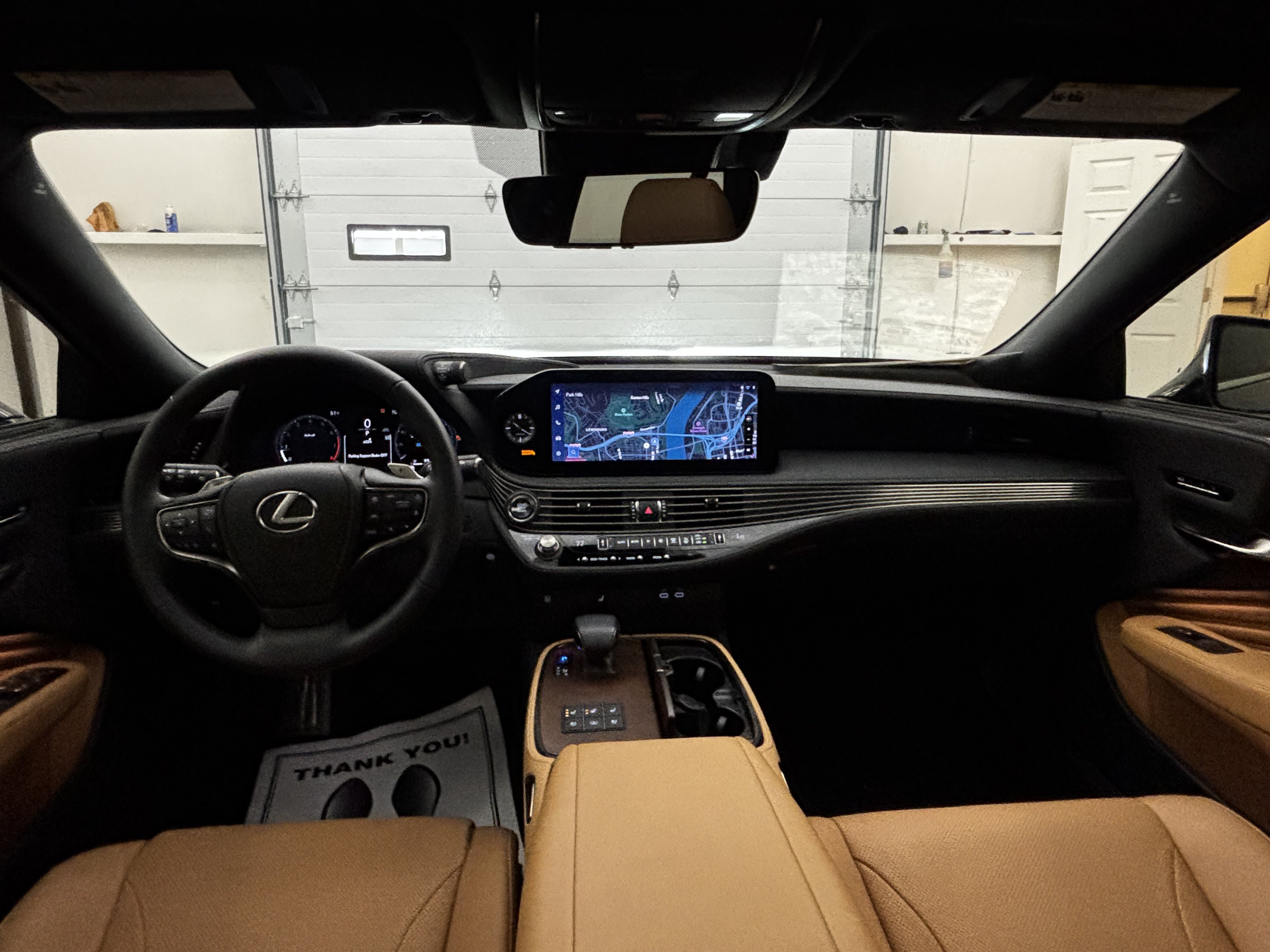 Used 2025 Lexus LS 500 w/ Accessory Package (Z1) RWD image 12