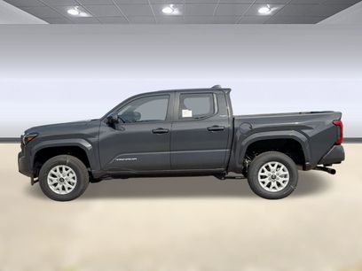New 2025 Toyota Tacoma SR5