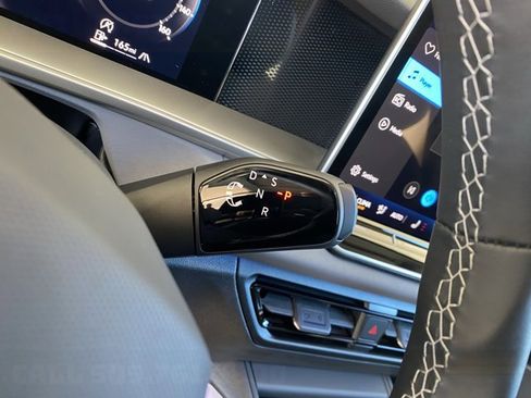 New 2026 Volkswagen Tiguan SE AWD/4WD image 5