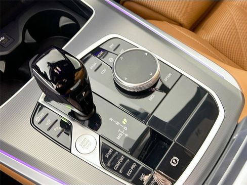 Used 2023 BMW X5 xDrive40i w/ Premium Package image 14