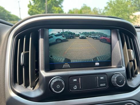 Used 2022 Chevrolet Colorado LT w/ Luxury Package AWD/4WD image 33