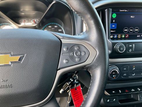 Used 2022 Chevrolet Colorado Z71 image 23