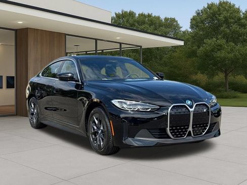 Used 2024 BMW i4 eDrive35 w/ Premium Package RWD image 6