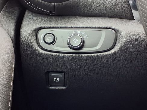 New 2026 Chevrolet Blazer LT image 14