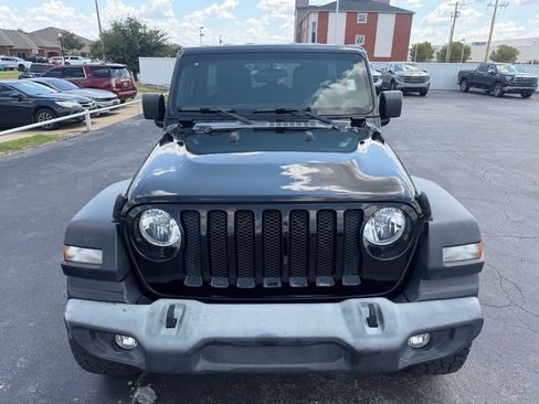 Used 2018 Jeep Wrangler Unlimited Sport S AWD/4WD image 7