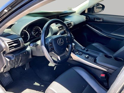 Used 2016 Lexus IS 300 AWD image 12