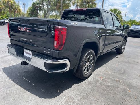 Used 2026 GMC Sierra 1500 SLT AWD/4WD image 6