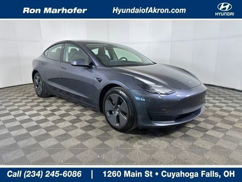 Used 2023 Tesla Model 3 Standard Range image 1